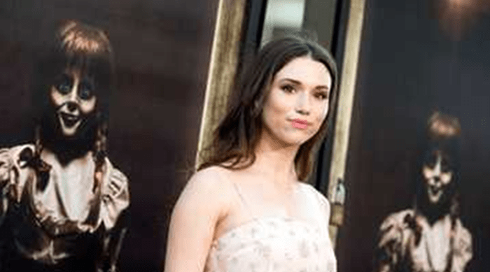 The Talented Writer and Actress Behind the Scenes and the Heart of Comedian Daniel Tosh 3 Screenshot 3